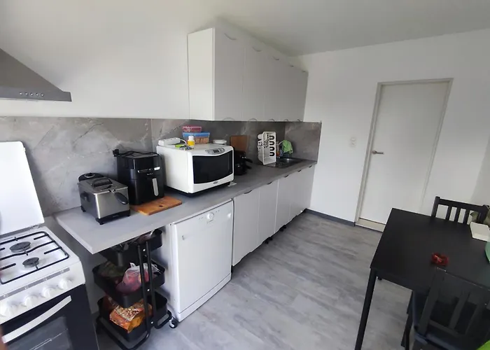 Arlon Guest House